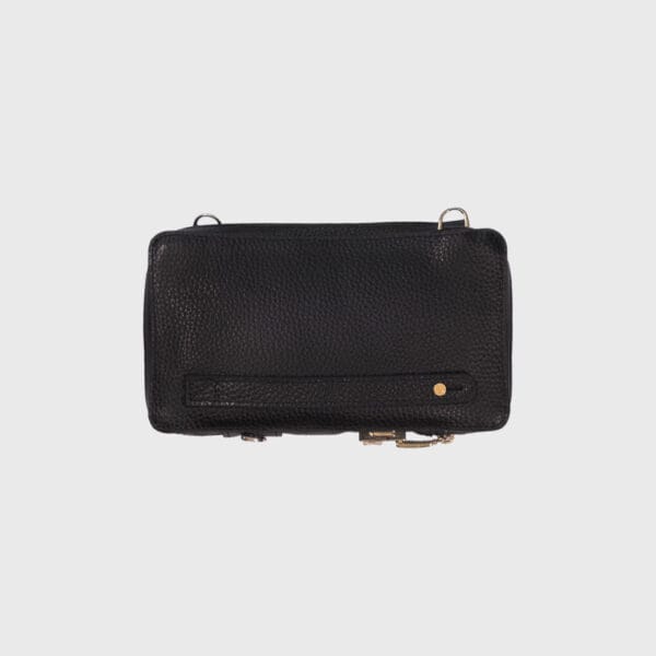01-leon-back-black-f